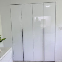 minimalist foldable door
